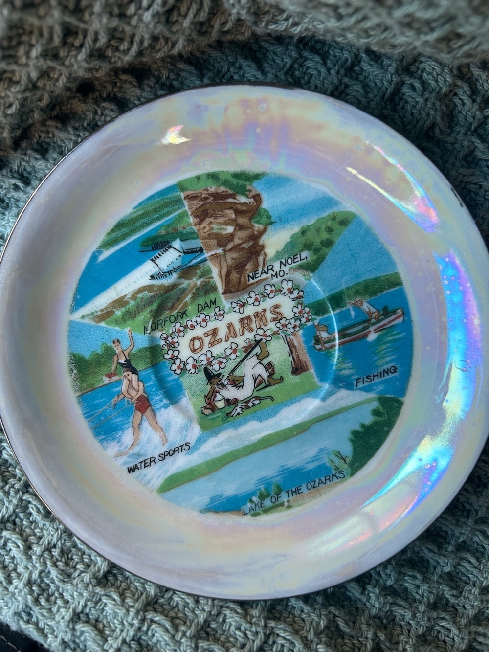 Ozarks Decorative Ceramic Wall Plate - Iridescent White